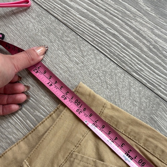 G.I.L.I. Khaki Cargo Pants - Picture 5 of 7